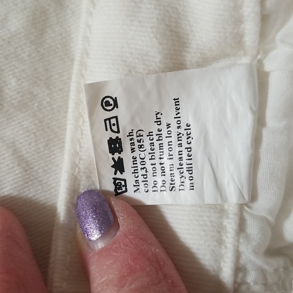 Women's White Pants - Picture 5 of 6